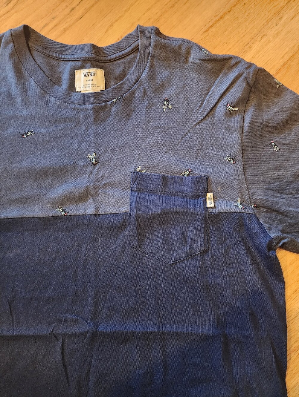 New Mens Vans Tee Pocket Shirt L Flies Fly